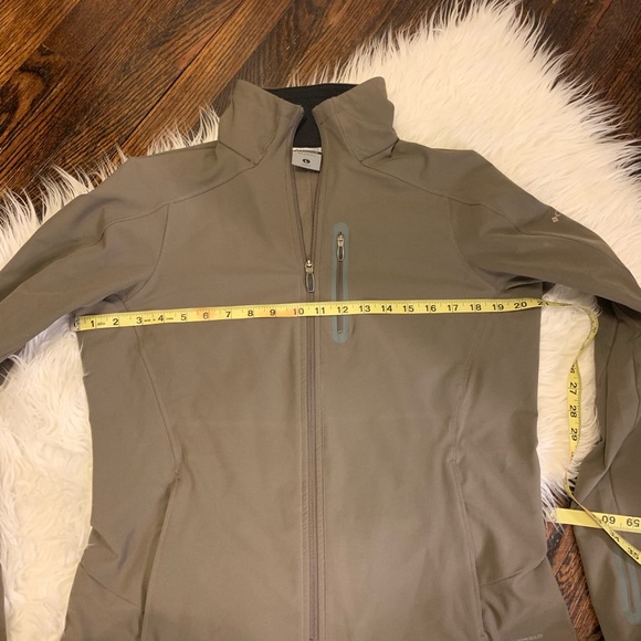 ‼️SOLD‼️{Columbia} Titanium Women's Omni-Shield - Picture 7 of 9